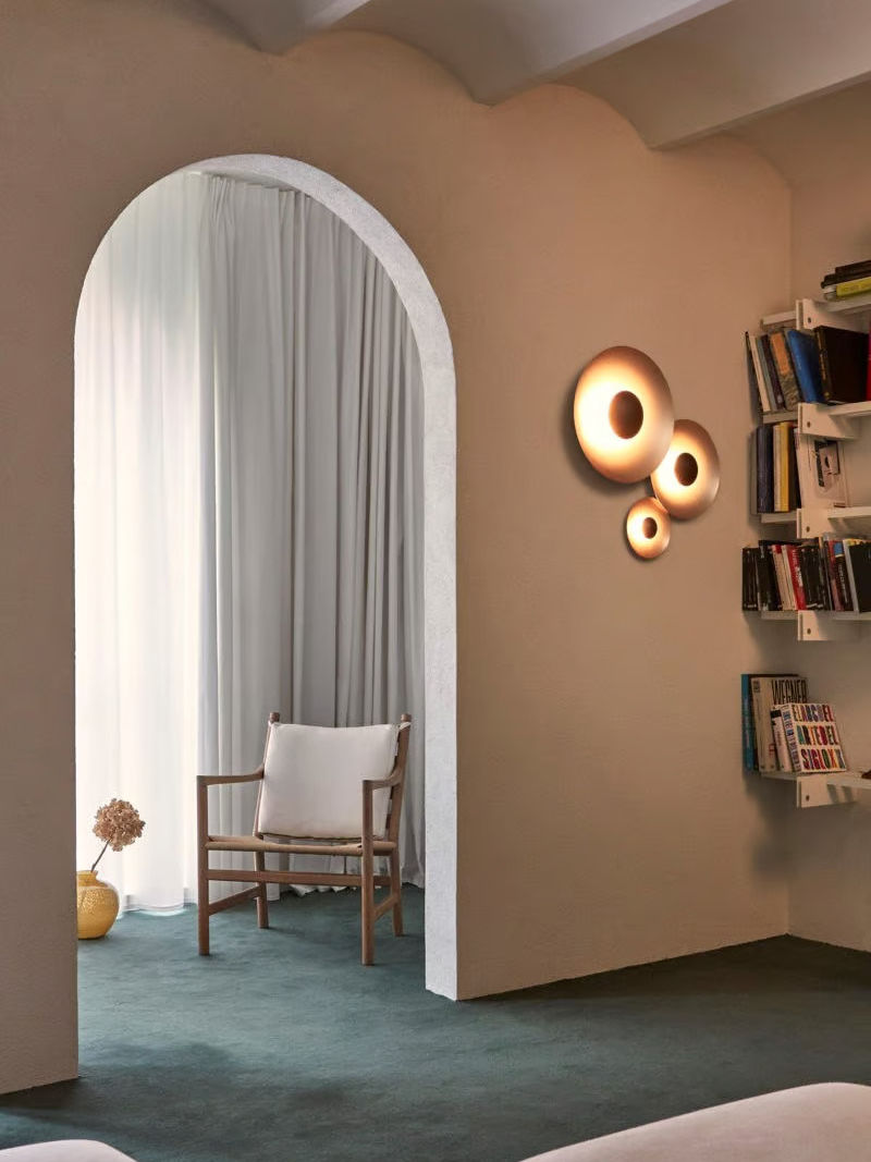 Ginger Wall-Ceiling Light